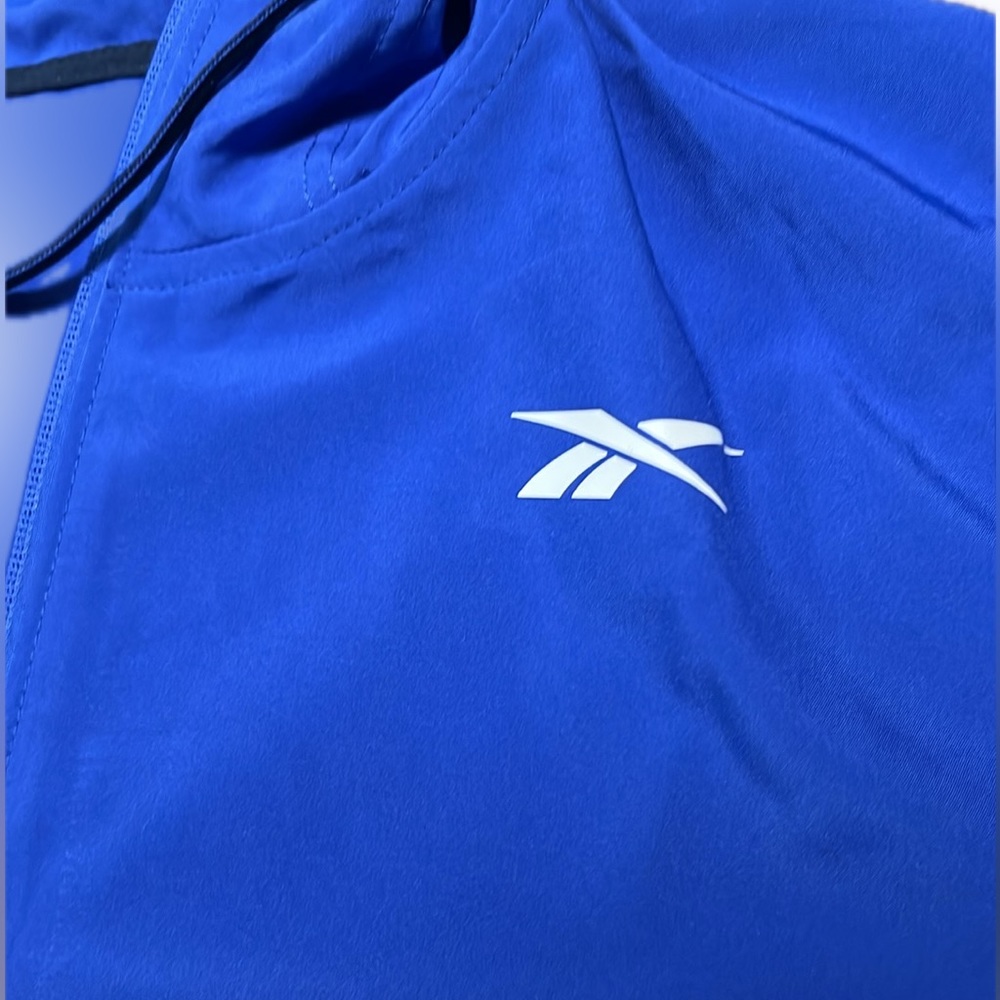 Vector blue/vector navy Reebok training jacket - Picture 5 of 6